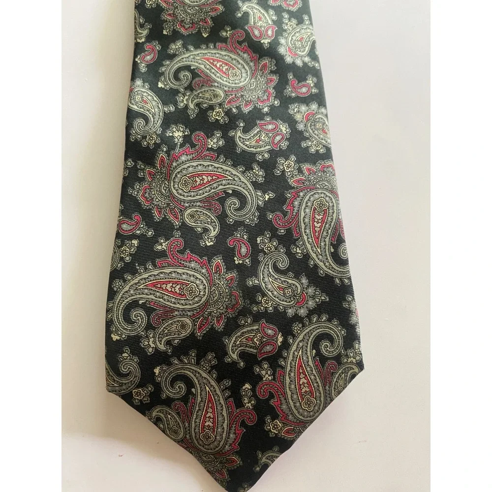 Pierre Cardin Men Paisley Necktie Black Red Gold Silk Blend Classic Designer Tie